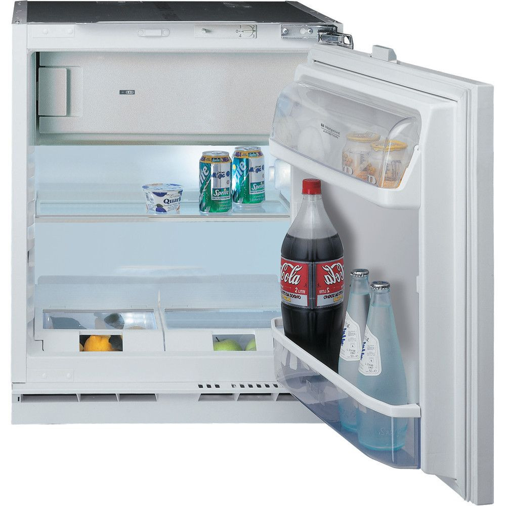 Встраиваемый холодильник Ariston Hotpoint BTSZ 1632/HA White
